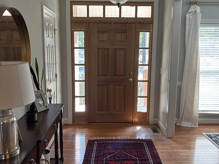 420 Lake Forest Dr SE — Photo 16