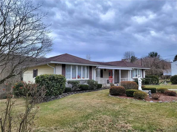 22 Laurelwood St, Tamaqua, PA 18252