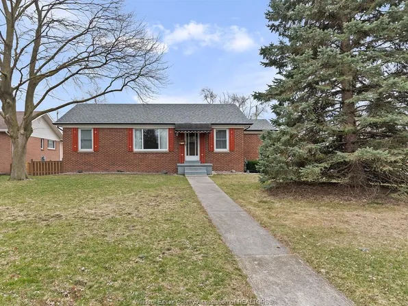 1231 Roselawn Dr, Windsor, ON N9E 1L7