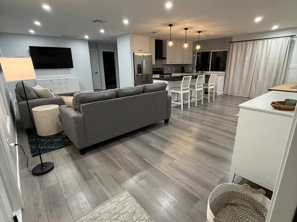 1014 Sago Palm Way, Apollo Beach, FL 33572