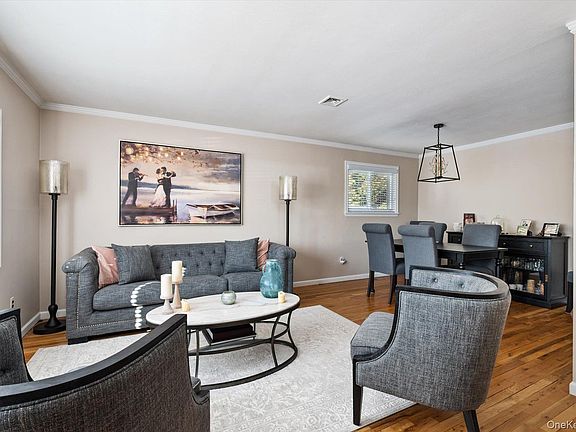 5th image of 249 Hampton Road