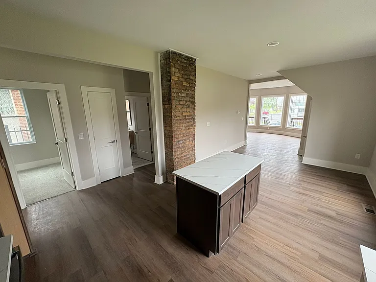 7436 Oakland St — Photo 12