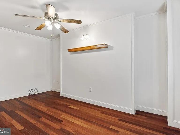 636 S Monroe St — Photo 4