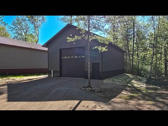3rd image of 8844 Maplestone Rd