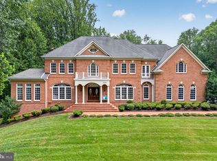 10507 Oakton Ridge Ct, Oakton, VA 22124