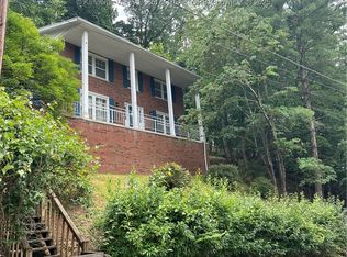 938 Harmony Ln, South Charleston, WV 25303