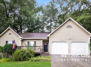 4010 Sharon Woods Dr, Powder Springs, GA 30127