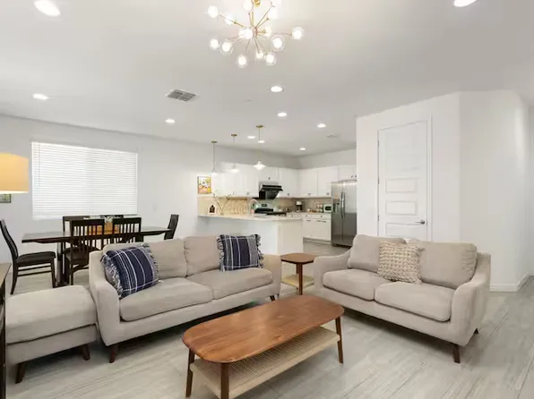 8926 W Rancho Dr, Glendale, AZ 85305