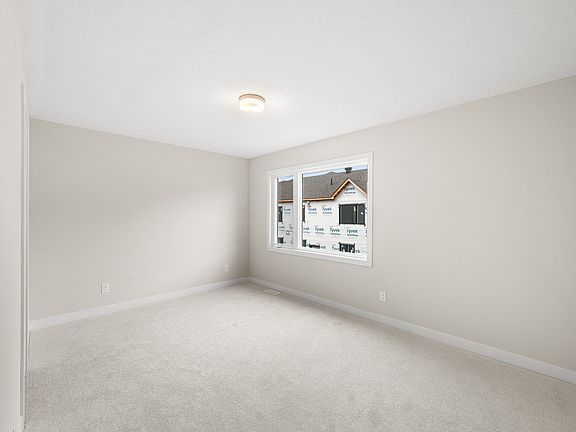 4th image of 211 Ryan Reynolds Way