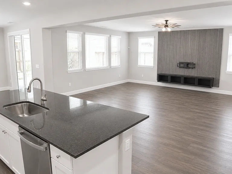 1272 Alfalfa Dr — Photo 9