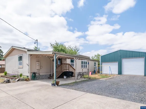1060 23rd Ave, Sweet Home, OR 97386
