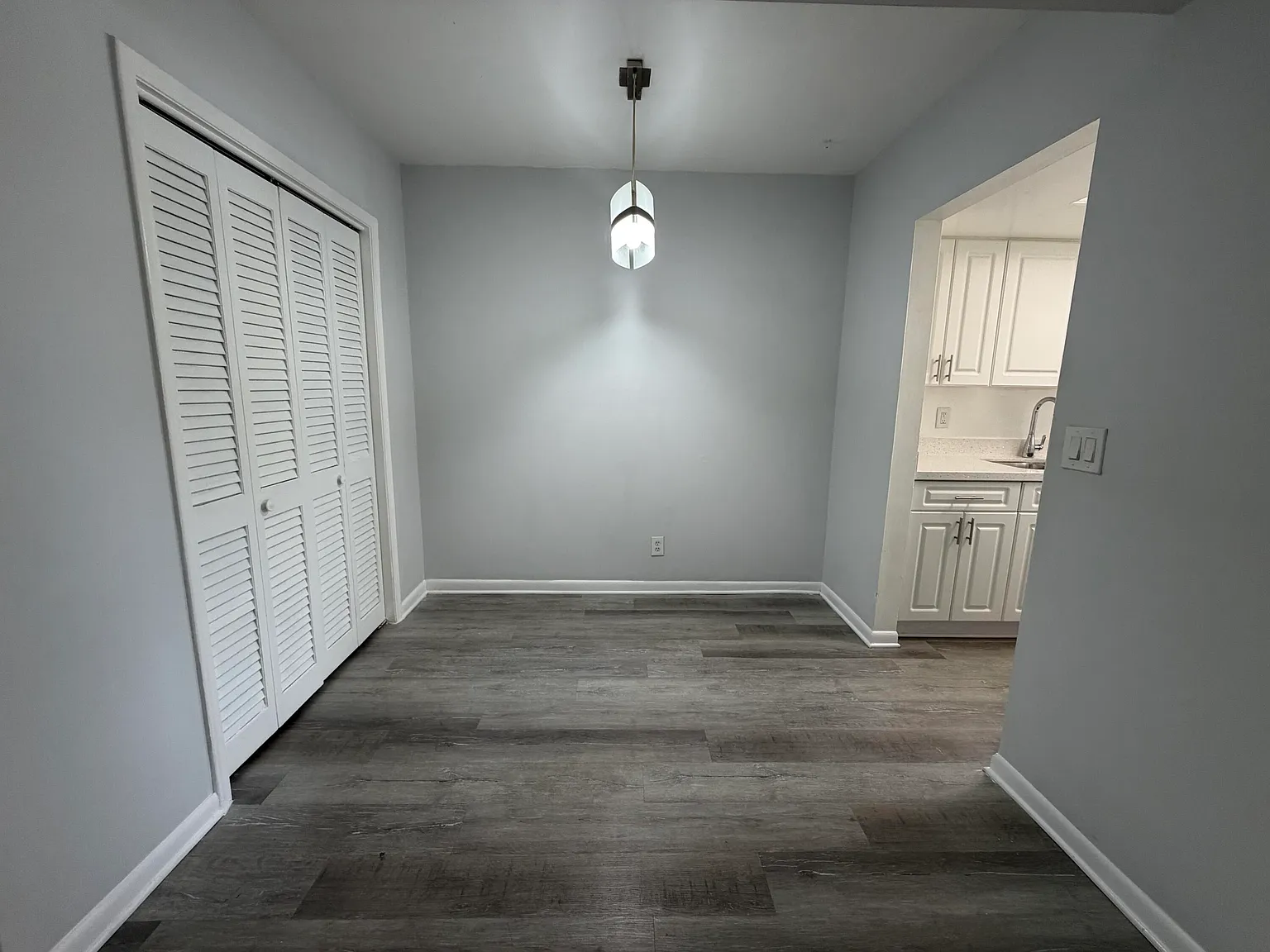 1 bed, 1.0 bath, 7560 sqft, $1,650 — Photo 2
