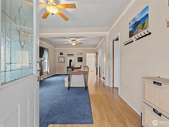 2nd image of 1011 E Fairhaven Avenue