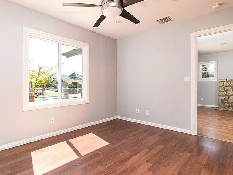 1021 E Virginia Ter — Photo 7