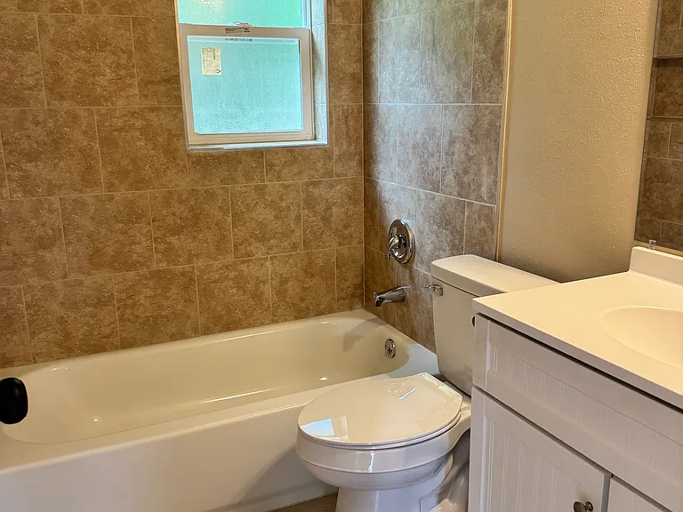 1802 Selleen Dr — Photo 10