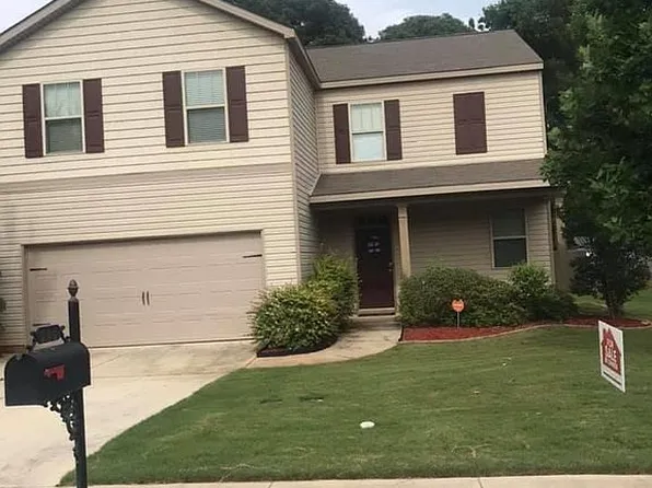 206 Flowing Meadows Dr, Kathleen, GA 31047