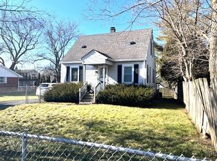 1215 Howell Pl, Aurora, IL 60505