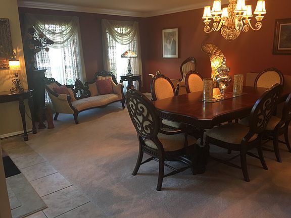 5th image of 726 Westcliffe Dr
