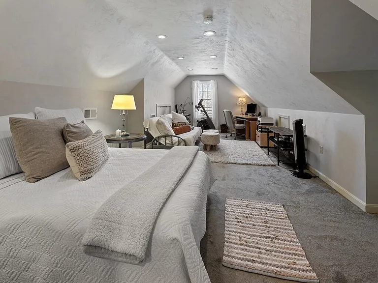 8A Maple St #1 — Photo 33
