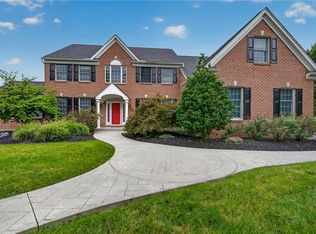 2362 Cross Creek Rd, Macungie, PA 18062