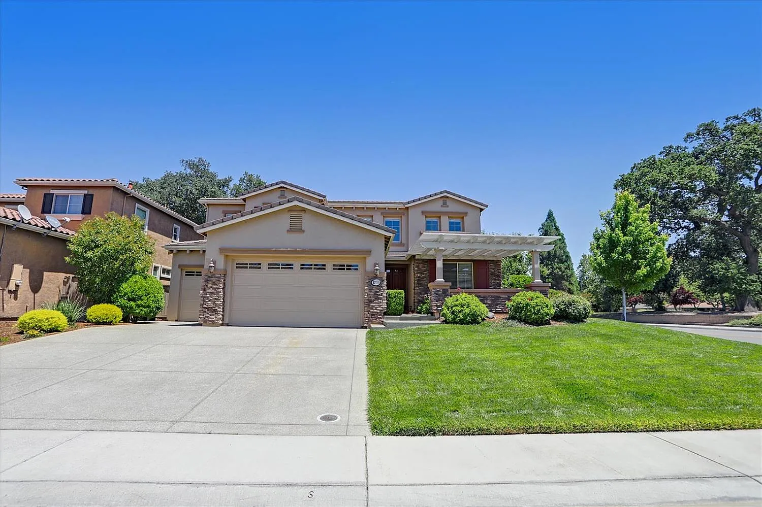 9279 Louis St photo 1