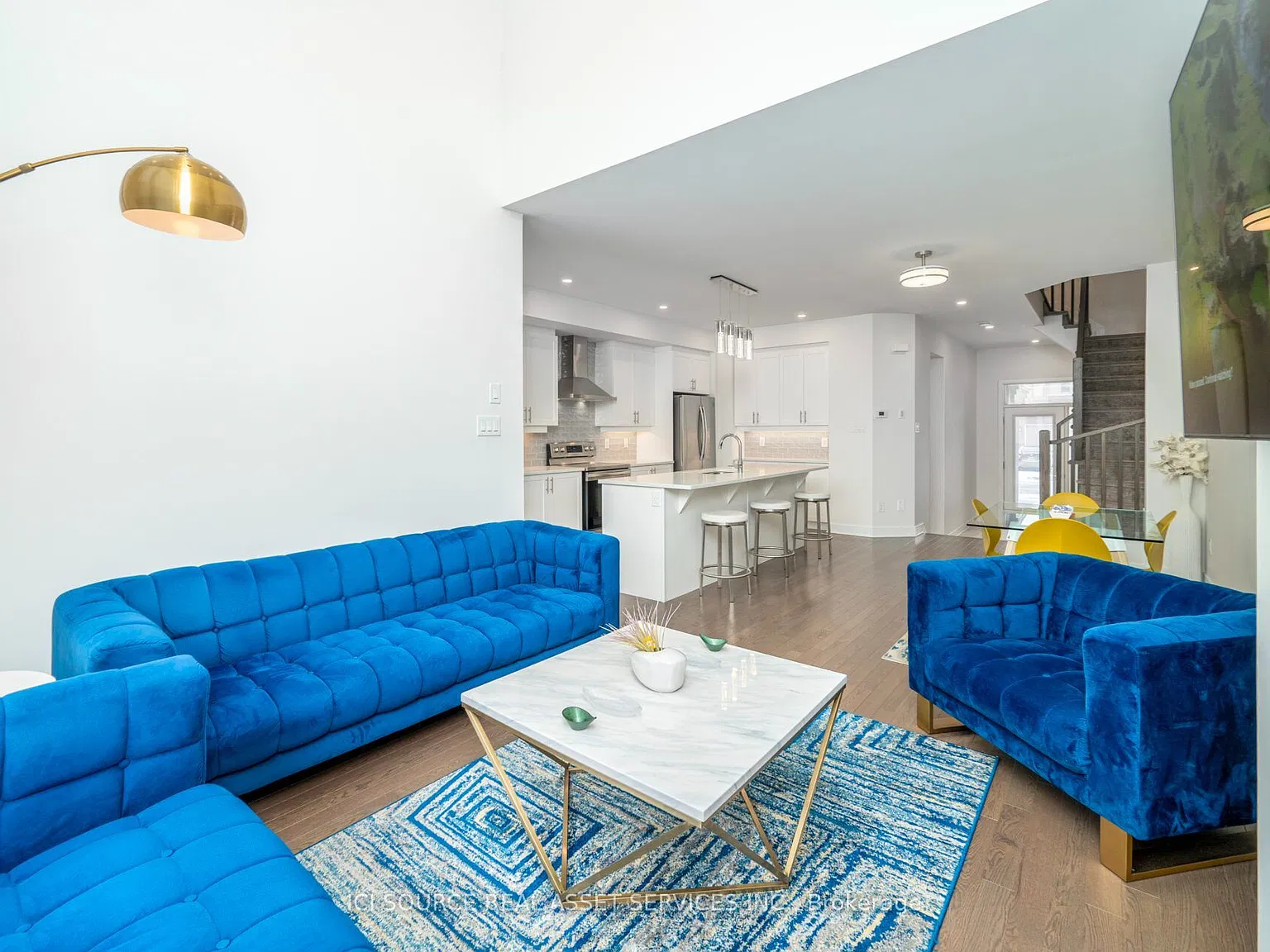 5 bed, $3,950 — Photo 2