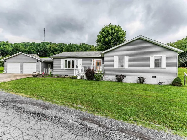 113 Joes Dr, Fairview, WV 26570