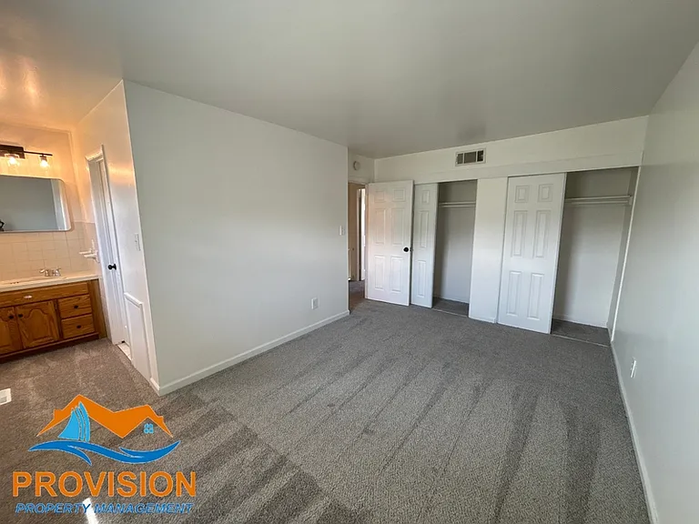 463 Longtowne Ct — Photo 15