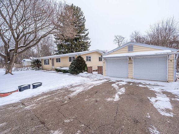 2nd image of 38867 N Lakewood Ave