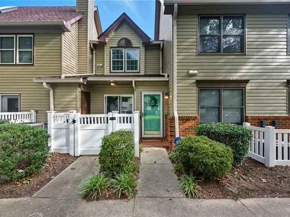 2 Tamarisk Quay #2D, Hampton, VA 23666