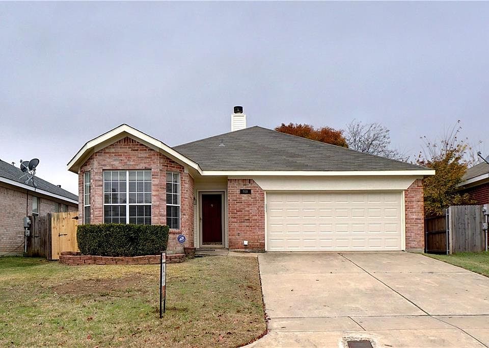 1st image of 7125 Park Creek Cir E