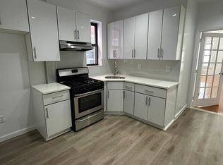 1009 34th Ave #2, Astoria, NY 11106