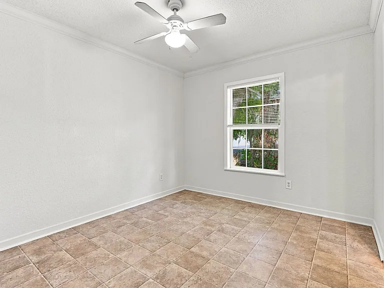 114 Cedar St — Photo 57
