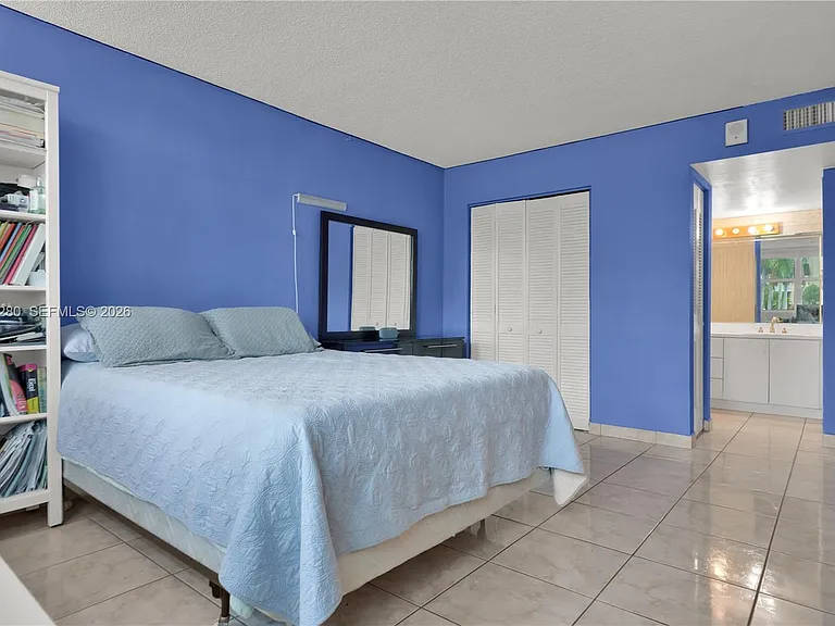 16558 NE 26th Ave #2A — Photo 22