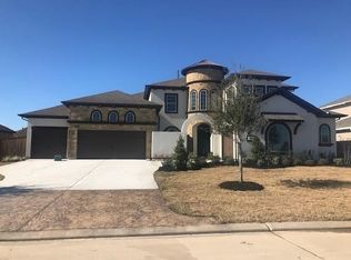 10423 S Sunrise Shores Ln, Cypress, TX 77433