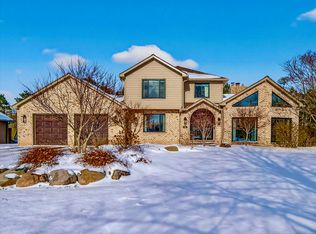 259 Sweet Acres Dr, Rochester, NY 14612