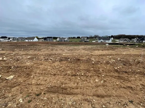 N58W27309 ORCHARD HILL DRIVE, Lisbon, WI 53089