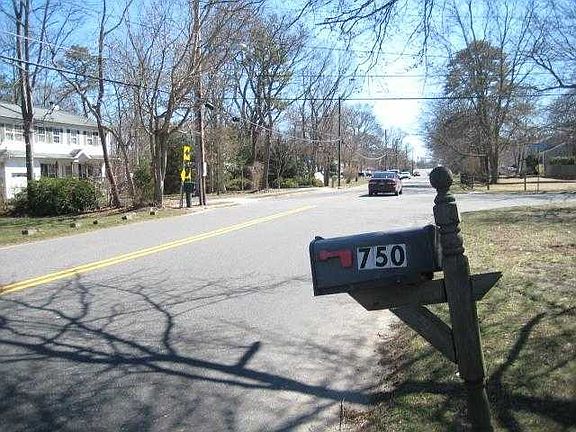 p17022f_marketing_photo