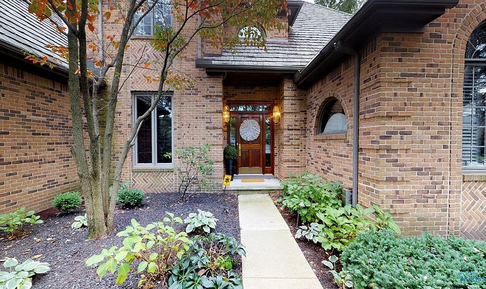 1st image of 29624 Durham Dr