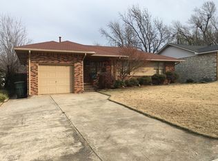133 W Kerr Dr, Midwest City, OK 73110