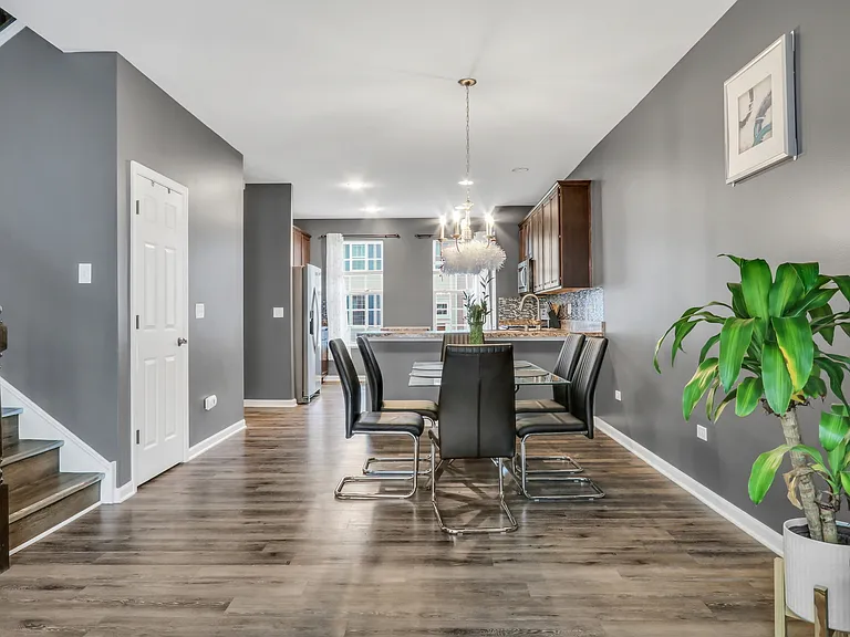 214 Lionel Dr — Photo 8