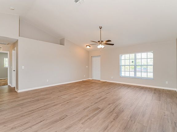 4th image of 106 Pageant St