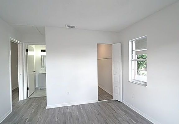 5th image of 104 Glendower Cir #281