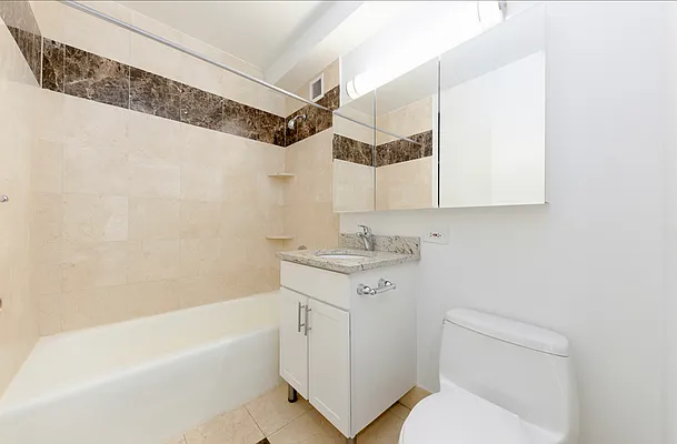 Rented by A&E Real Estate Management | media 18