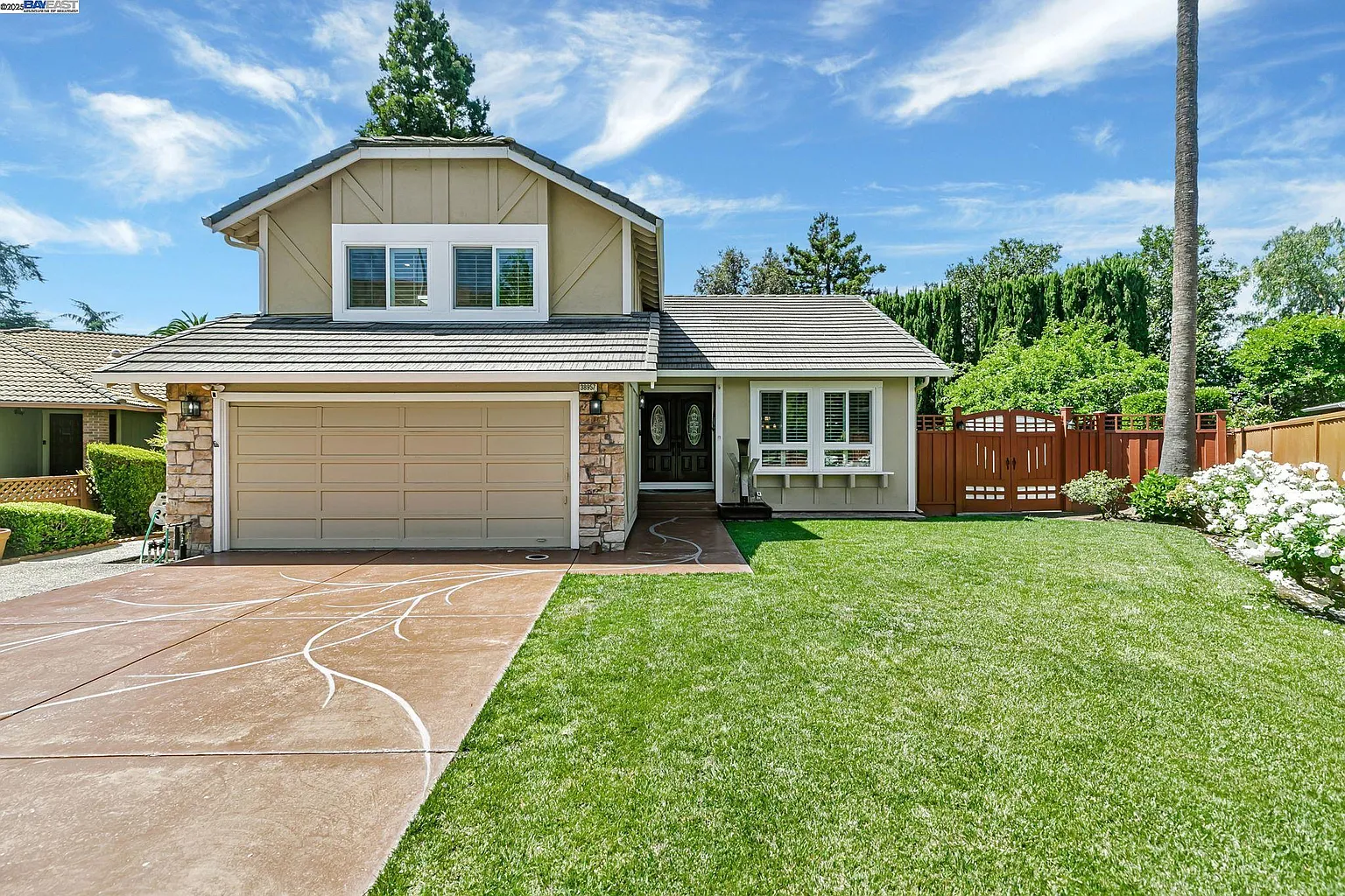 38957 Altura St photo 1