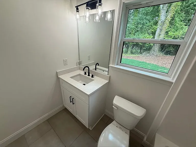 1743 W Hancock Ave — Photo 7