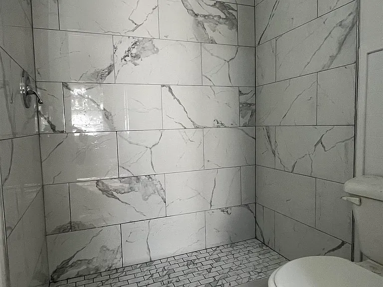 704 Blue Ridge Ave #5 — Photo 7
