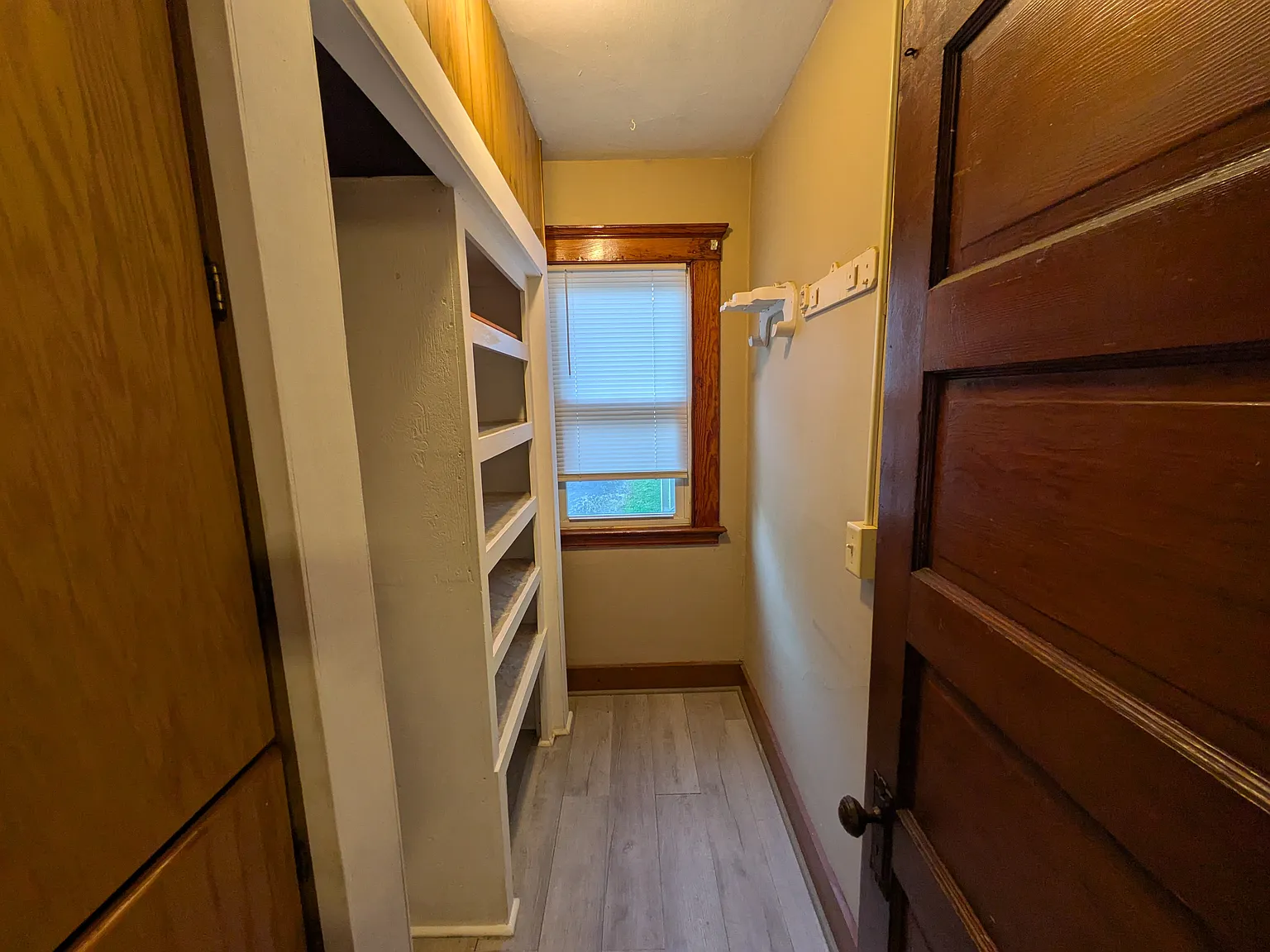 2 bed, 1000 sqft, $1,750 — Photo 3