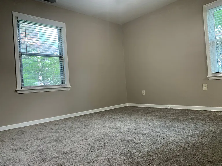 5137 Whiteway Dr — Photo 3