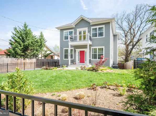 3425 Eastern Ave, Mount Rainier, MD 20712